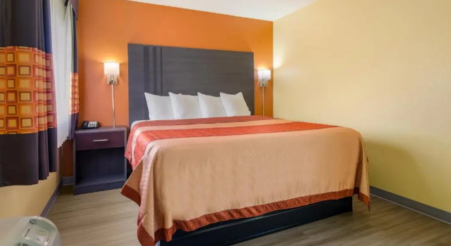 Люкс Americas Best Value Inn & Suites Independence VA