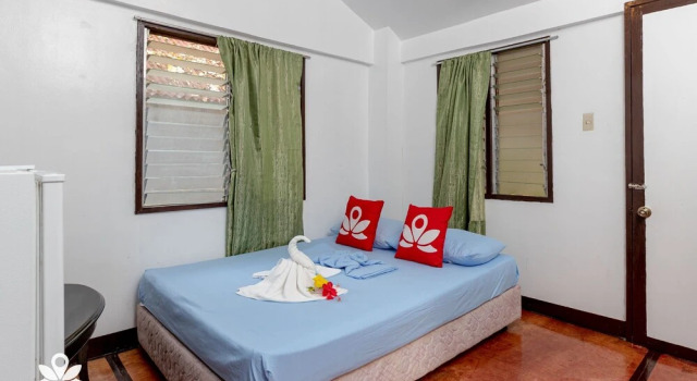 ZEN Rooms Garden Beach Siargao, Забронировать Отель Отели в центре Генерала Луны, в центре, Парковка