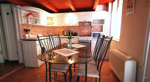 Апартаменты Belvárosi Vintage Apartman a sétáló utcán