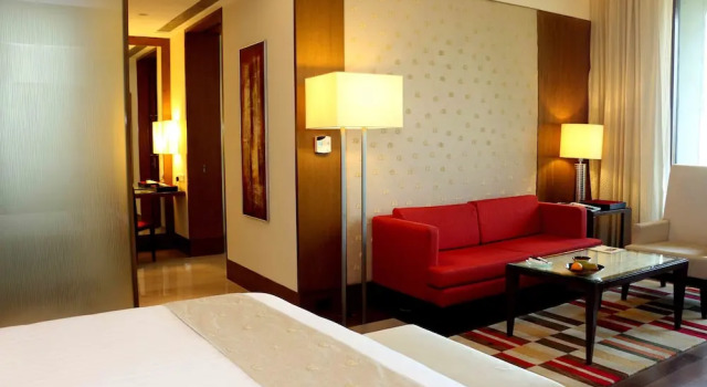 Номер Deluxe The Oberoi Gurgaon