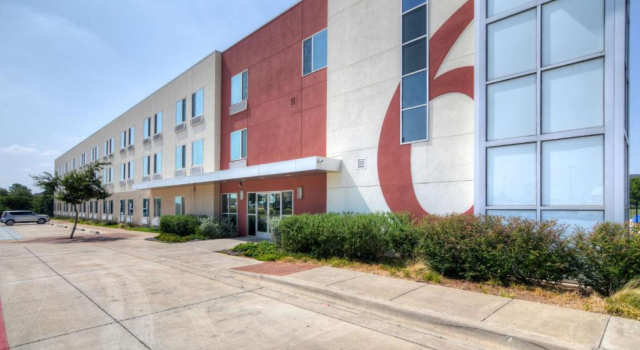 Motel 6-Roanoke, TX - Northlake - Speedway, Забронировать Мотель Роанок Dallas - Fort Worth Metropolitan Area