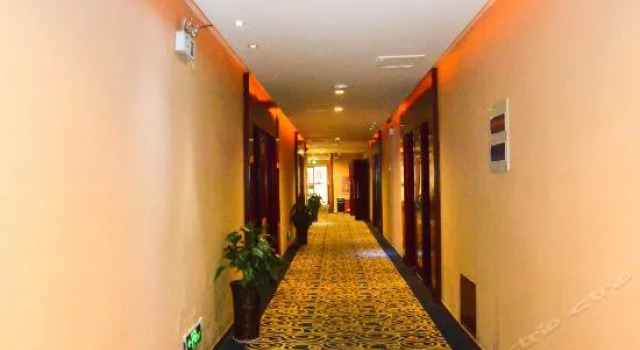 River Business Hotel, Book Hotel Zhengzhou Henan
