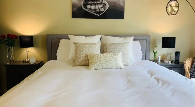 Luxe Napa Escape King Bed Near Top Wineries, Забронировать Апартаменты/квартира Напа Винная долина Напа