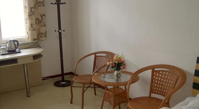 Ling Yuan Hotel- Qingdao, Забронировать Отель Shibei District Циндао