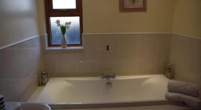 Коттедж с 5 комнатами Kelpies Serviced Apartments Kavanagh- 5 Bedrooms