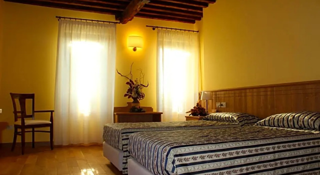 Agriturismo Le Giarine, Book Hotel Hoteller i Friuli Venezia Giulia med parkering, Parkering