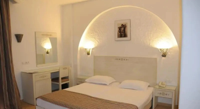 Двухместный номер Standard с балконом и с видом на бассейн Hotel Menara