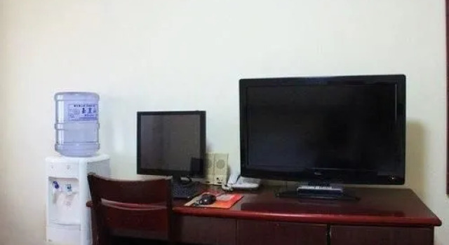 Zibo Zhongyuan Hotel, Prenota Hotel Hotel a Zibo con parcheggio, Parcheggio
