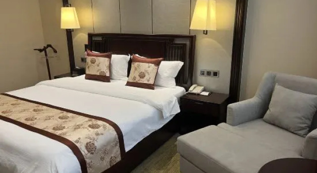 Люкс Deluxe Jinzun International Hotel