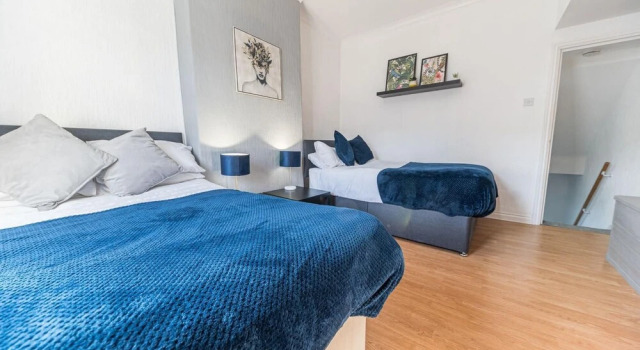 Beautiful 2 Bedroom House in Barrow in Furness, Забронировать Отель Отели Барроу-ин-Фернесс 4 звезды, 4*