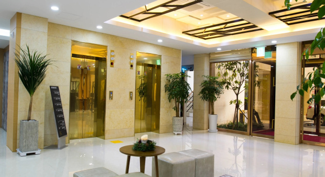 Black Sands Hotel