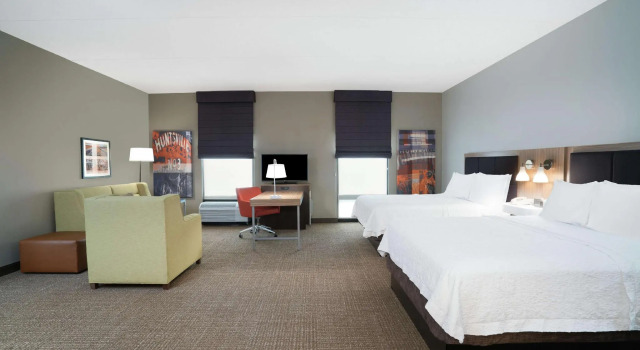 Четырёхместный люкс Hampton Inn Huntsville-Madison