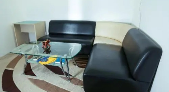 Dream Home Hostel, Забронировать Хостел Отели Баку с парковкой, рядом с Станция метро Хатаи, Парковка