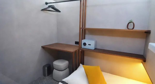 The Hyve Capsule hostel Amsterdam