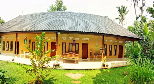 bucu hidden guest house, and meditation center