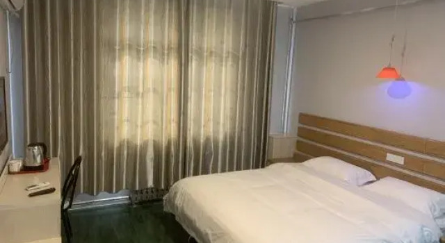 Shanyang 99 Chain Hotel Xin County, Prenota Hotel Hotel a Shandong con parcheggio, Parcheggio