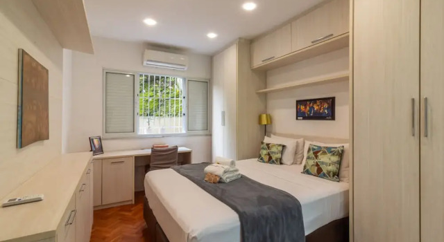 10-min Walk to Copacabana Beach Stc302, Забронировать Апартаменты/квартира Апартаменты штата Рио-де-Жанейро, Апартаменты/квартира