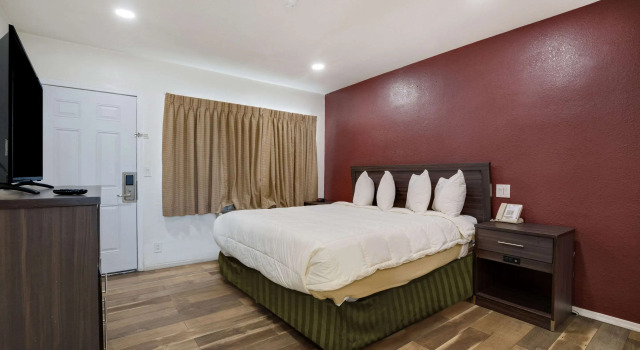 Двухместный номер Standard Econo Lodge Needles