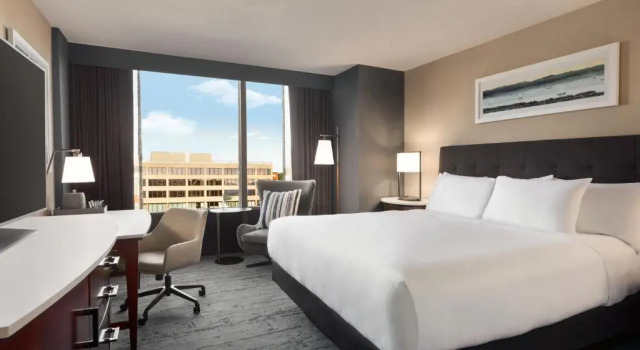 Номер Standard с видом на город Hotel Champlain Burlington, Curio Collection by Hilton