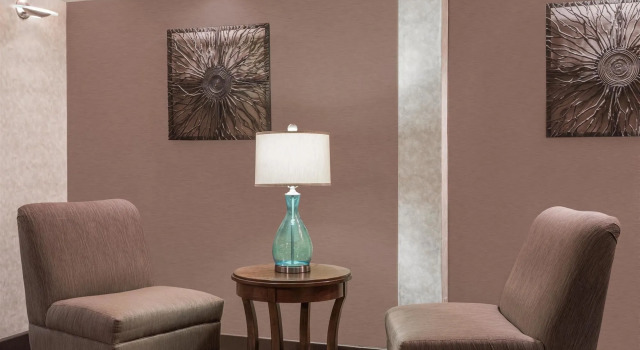 Days Inn by Wyndham Athens, Забронировать Отель Отели Атенс с парковкой, рядом с Hillside Park, Парковка