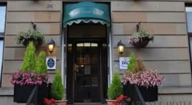 Кровать в общем номере Argyll Guest House