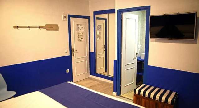 Люкс Hostal Miranda
