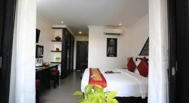 Двухместный номер Standard с видом на бассейн Khmer Mansion Boutique Hotel