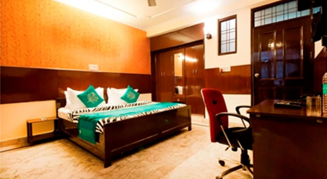 Airport Hotel Olive & Blue