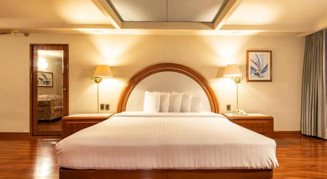 Полулюкс Hotel Beverly