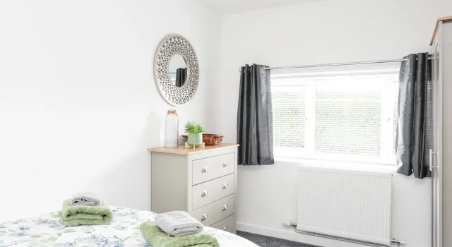 Garnedd Rhos, Book Hotel Hoteller i Brynteg med parkering, Parkering