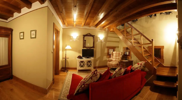 Полулюкс Hotel Palacio Guevara