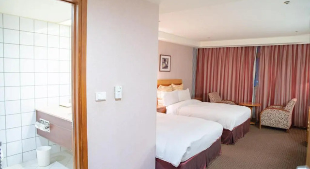 Deluxe Dreier Zimmer Yeso Hotel