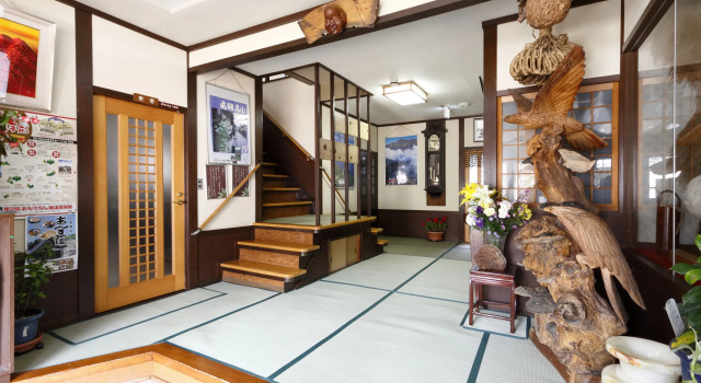 Ryoso Tsuyukusa, Boek Pension Hotels in Tokai met parkeren, Parkeren