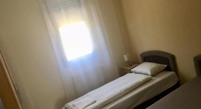 Коттедж с 2 комнатами Konrad Apartman