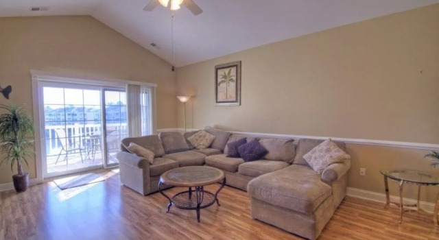 Magnolia Pointe 404 4861 3 Br condo by RedAwning