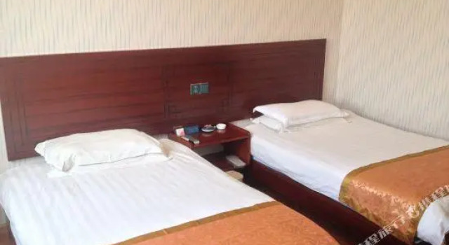 Julong Hotel