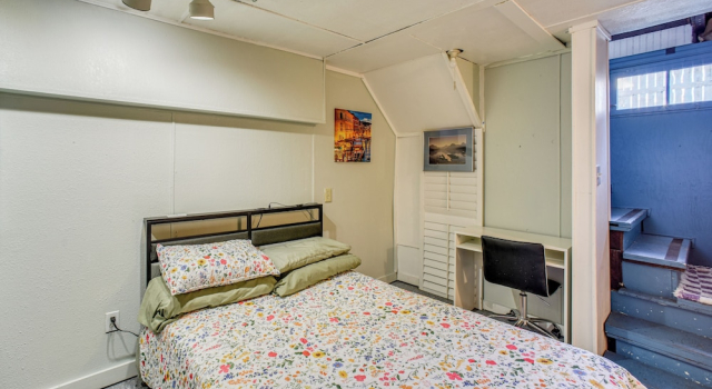 < 1 Mi to Downtown! Old North End Studio w/ Patio, Забронировать Апартаменты/квартира Колорадо-Спрингс Колорадо, рядом с Колорадский колледж