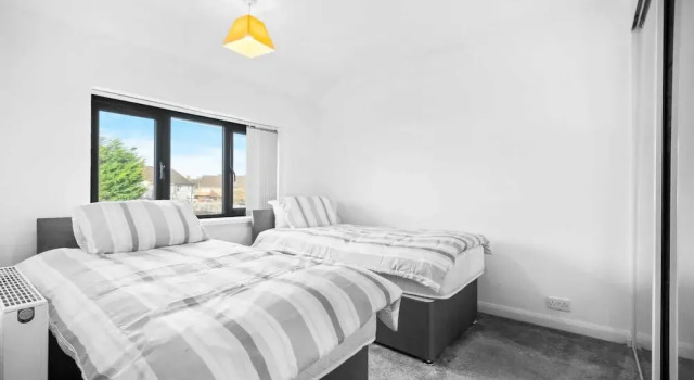 Stunning 2-bed House in Birmingham, Varaa Lomakoti Mökit kohteessa Merseyside, Mökki