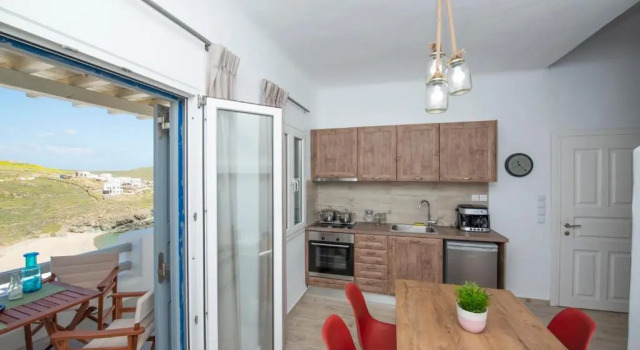 Superior Beachfront Apartment 1 with view to the Aegean Sea, Reserva ahora Apartamento Merchia Mykonos