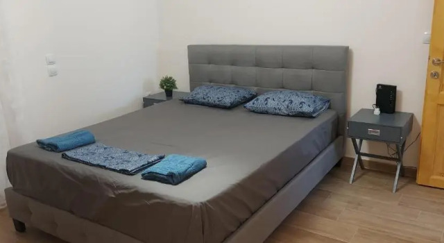 Airport Friendly House 3, Забронировать Отель Отели Спата - Артемида с парковкой, Парковка