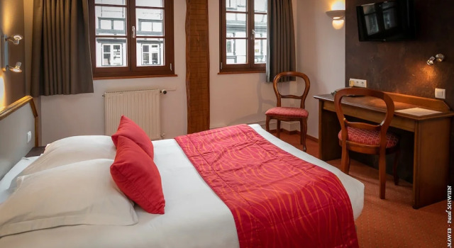 Номер Classic Logis Hôtel De La Cloche