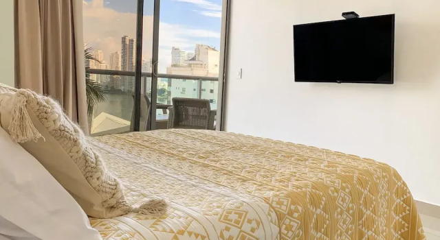 Home Beach at Infinitum Building, Забронировать Апартаменты/квартира Отели Картахены с бассейном, рядом с Consulate of Panama, Бассейн