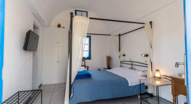 Двухместный номер Standard Irigeneia Hotel