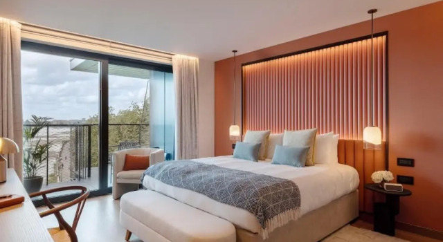 Номер Premium Fulham Pier Hotel