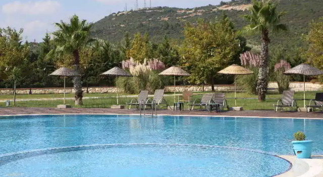 Konvoy Hotel & Country Club, Rezerwuj Hotel Hotele w Seferihisar z basenem, Basen