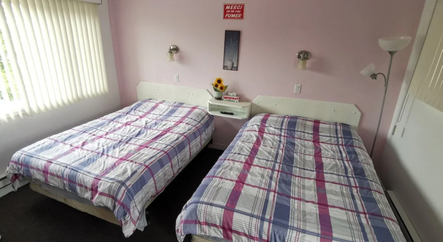 Номер Comfort Motel Sainte Catherine