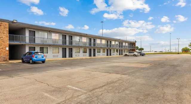 Best Western Mid-Cities Inn, Забронировать Отель Херст Dallas - Fort Worth Metropolitan Area