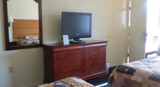 Regency 7 Rogers, Забронировать Отель Роджерс Northwest Arkansas