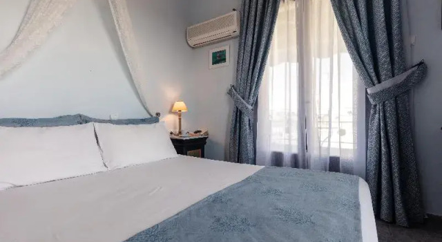 Двухместный номер Economy с балконом Yianna Hotel