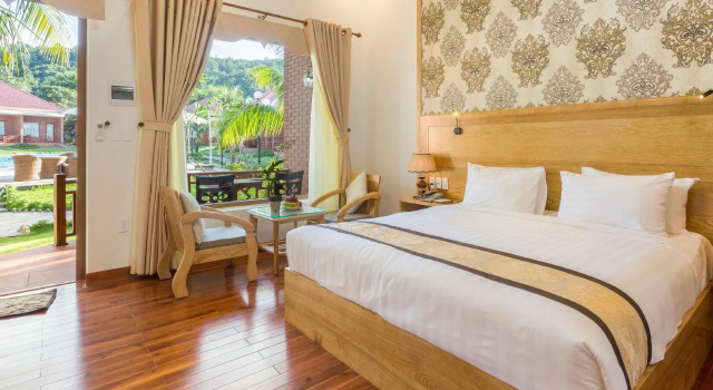 Gold Coast Phu Quoc Beach Resort, Забронировать Курортный отель Отели Ганх-Дау с бассейном, Бассейн